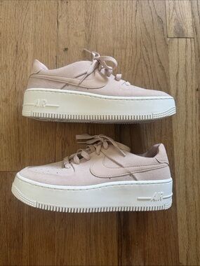 Nike Air Force 1 Sage Low Pink Suede Platform Sneakers Size 7.5